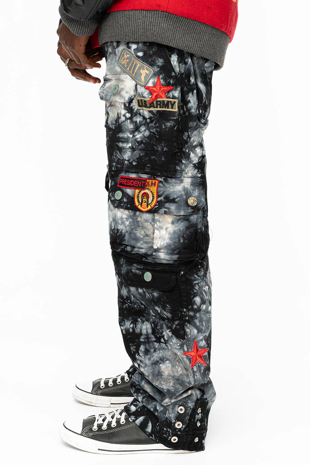 ORIGINAL ROBIN’S JEAN CALL OF DUTY CARGO PANTS IN CRYSTAL TYE DYE BLK WITH PATCH - Image 9