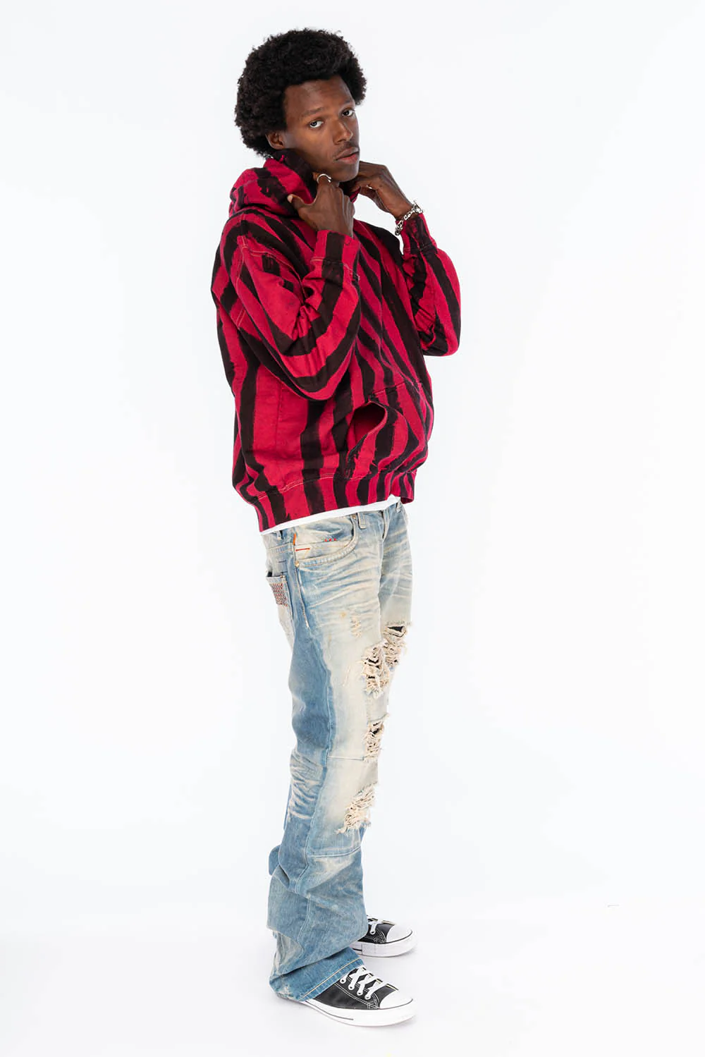 VINTAGE INDIGO DISTRESSED ,RIPPED JEAN IN OMAHA BROKEN WASH WITH RED CRYSTALS - Image 10