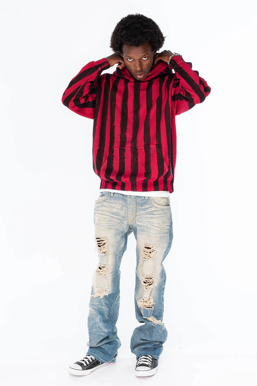 VINTAGE INDIGO DISTRESSED ,RIPPED JEAN IN OMAHA BROKEN WASH WITH RED CRYSTALS - Image 7