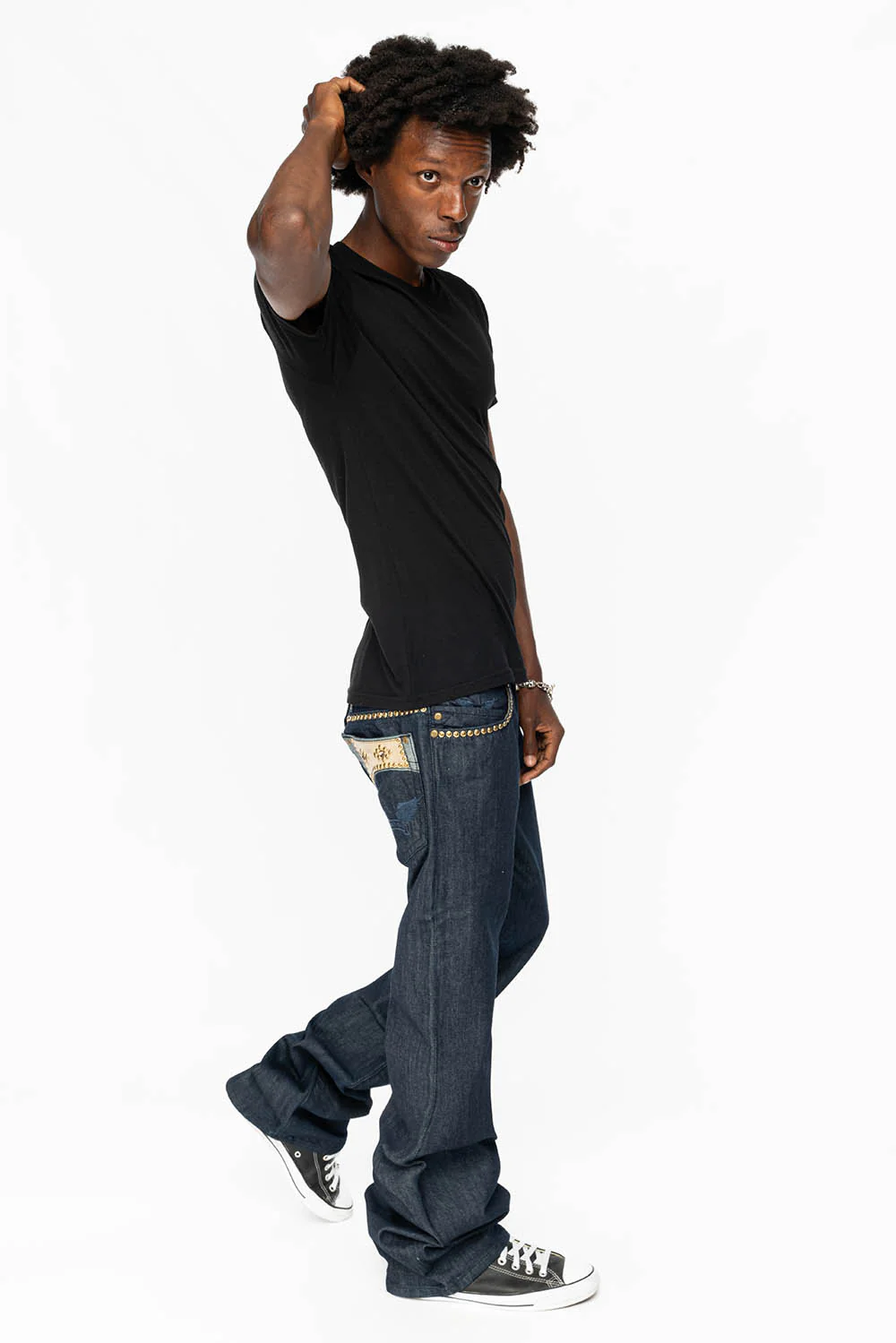 WESTERN BOOT CUT JEAN WITH ULTRA SUEDE POCKET  EMBELLISHED WITH CRYSTALS AND STUDS IN RINSE WASH - Image 7